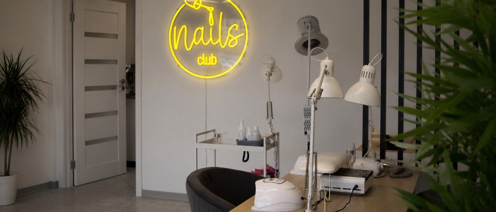 Nails Club Legnica